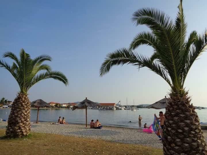 SukošanLeona公寓 外观 照片